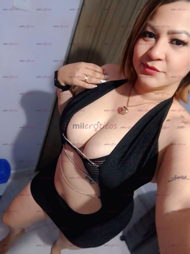 FOTOS DE TÚ MADURITA CALIENTE EXPERTA EN LO QUE HACE.