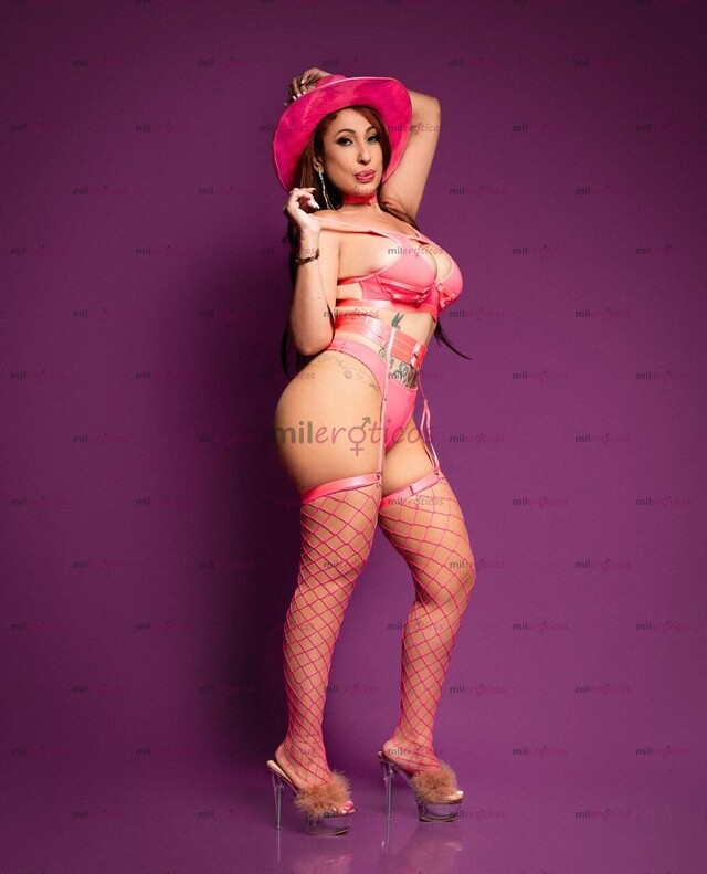 FOTOS DE SOY REBE UNA MILF COLOMBIANA MUY CALIENTE TE LLEVARE A DESCUBRIR LA LUJURIA