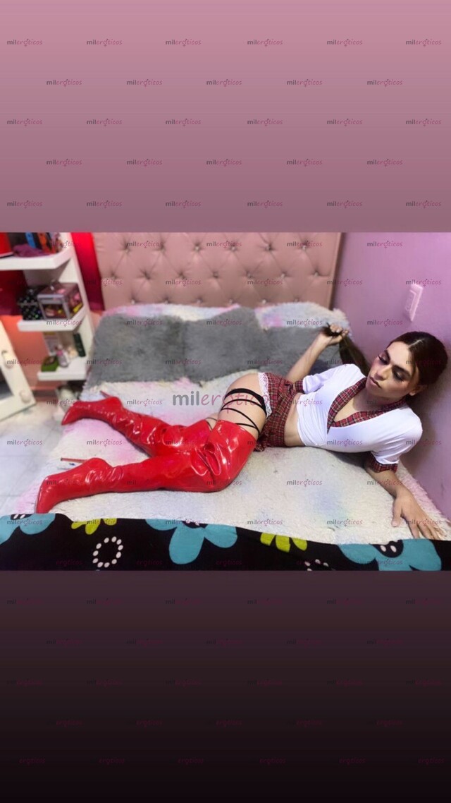 FOTOS DE TOP CHAPARRITA UNA MUJER CON SORPRESA CON LUGAR