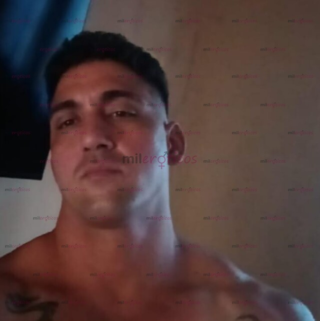 FOTOS DE CUBANO BIEN DOTADO 100% REAL LÁMAME Y PASEMOS UN RATO AGRADABLE