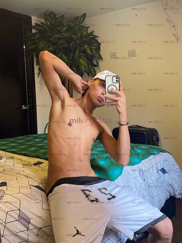 FOTOS DE HOLA UN GUSTO SOY UN CHICO JÓVEN DE 20 AÑOS VERGÓN19CM DISPUESTO A COMPLACERTE