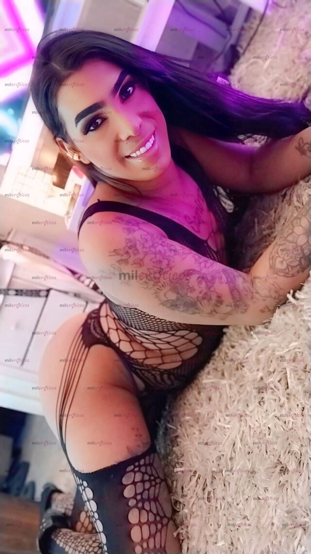 FOTOS DE CHICA TRANS CALIENTE Y DOMINANTE CON GRAN CULO Y VERGA DE 23 CM