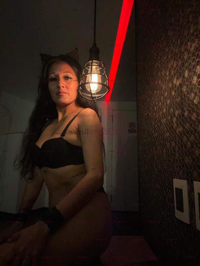 FOTOS DE DELGADA,MADURA, LISTA PARA SALIR A DOMICILIO O MOTEL.