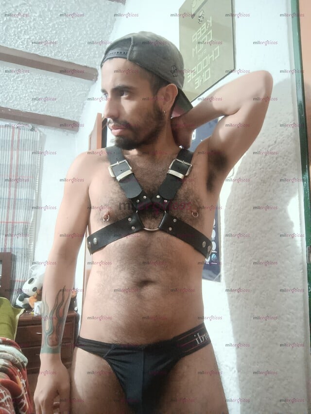FOTOS DE HOLA SOY ANDRÉS, Y ME GUSTARÍA CONOCER HOMBRES PARA PASAR MOMENTOS INOLVIDABLES