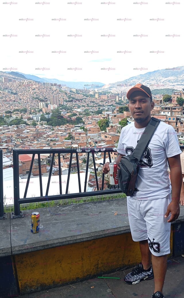 FOTOS DE SOY MORENO ADICTO AL SEXO SIN MIEDO A NADA TODO LO QUE DESEES CUMPLO FANTASÍAS