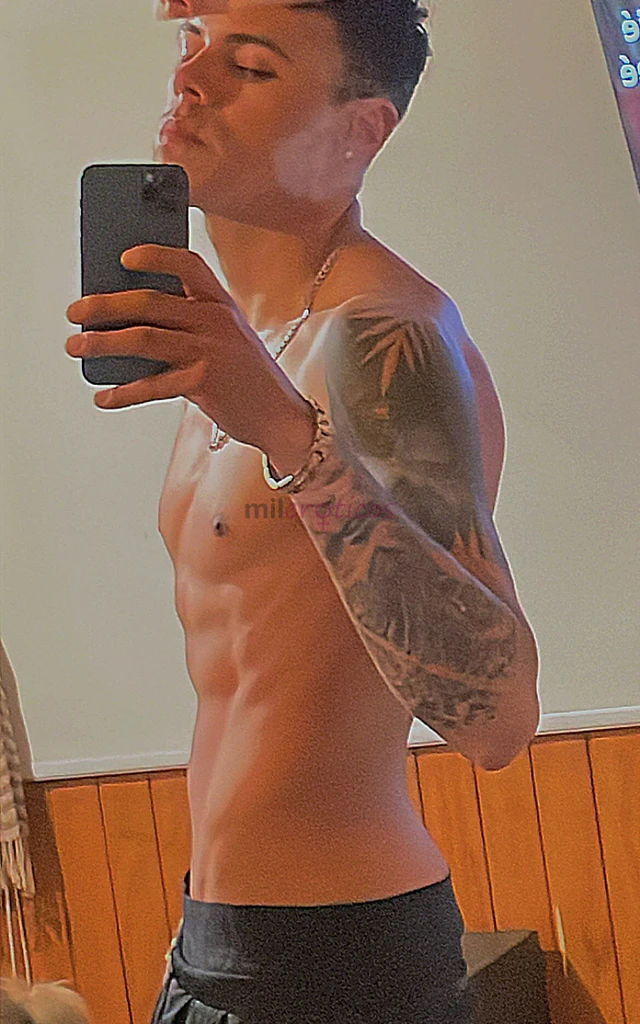 Adulto masculino pasivo chilenodispuesto a complacer tus fantasiasatiendo a domiciliopersonas seriascolaboraciones activasventa de contenido tambiendi...