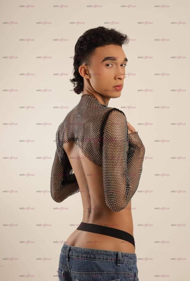 FOTOS DE JOVEN TWINK SUMISO Y MUY COMPLACIENTE DISPUESTO A TODO