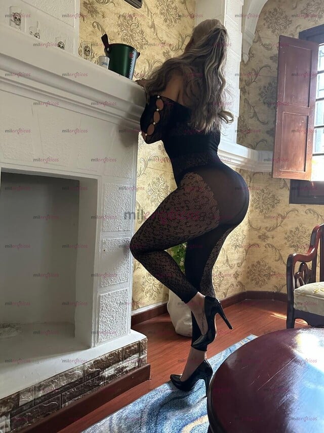 FOTOS DE EXCLUSIVA MADURA FOGOSA Y SENSUAL DISPONIBLE SOLO PARA TI.