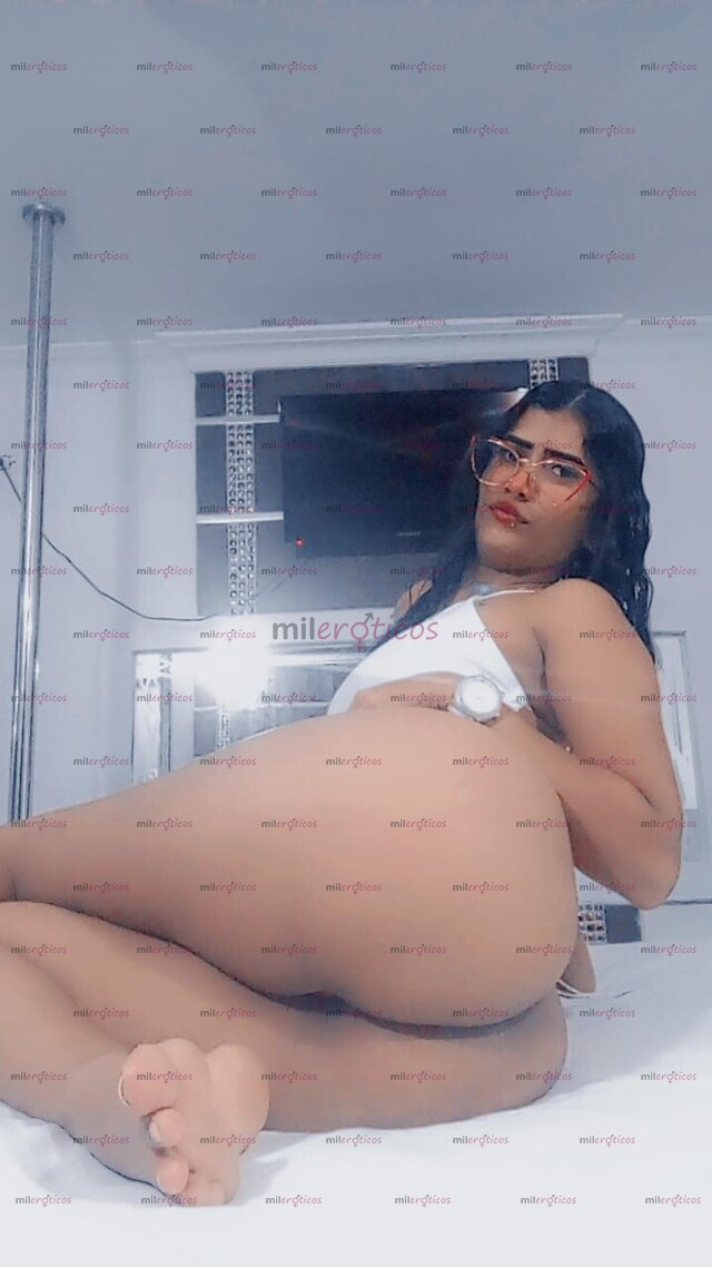 FOTOS DE SUBMISA Y CON GANAS DE SATISFACER TUS FETICHES!