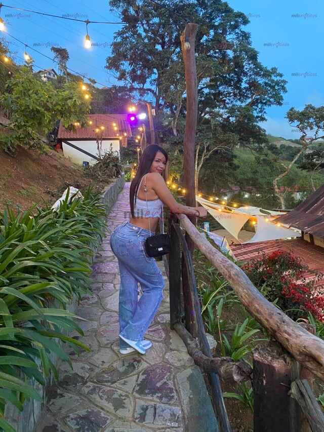 FOTOS DE LA FLACA CON MOVIMIENTOS INCREIBLES DESDE PROMOCIONES APARTIR D 10K PAPI LLAMAME