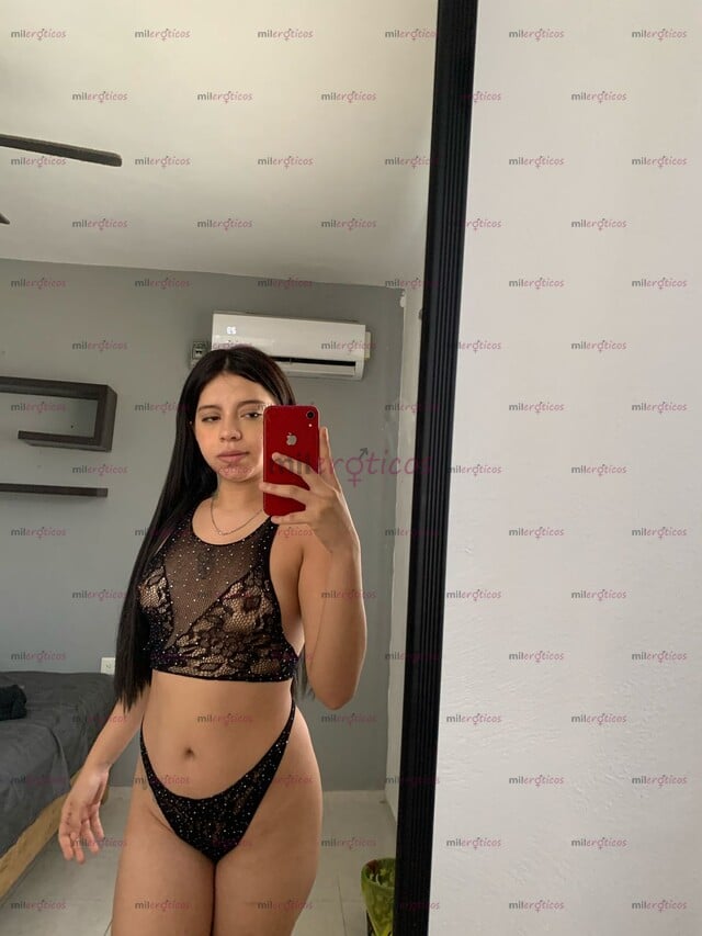 FOTOS DE INOCENTE JOVENCITA PRIMERISA BONITA MUÑEQUITA DE 18 AÑOS