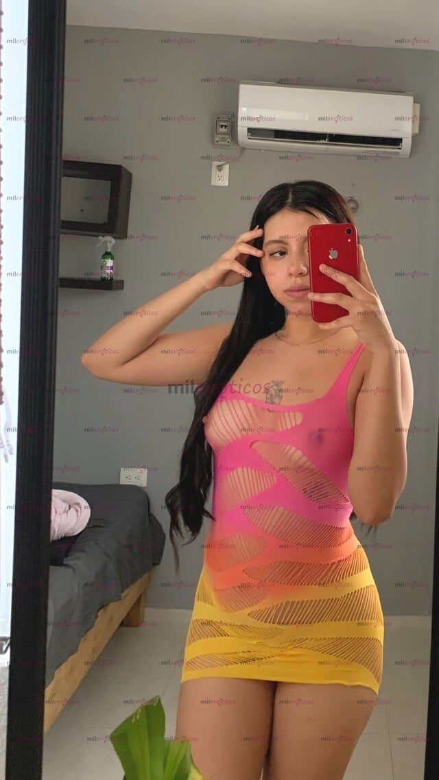 FOTOS DE INOCENTE JOVENCITA PRIMERISA BONITA MUÑEQUITA DE 18 AÑOS