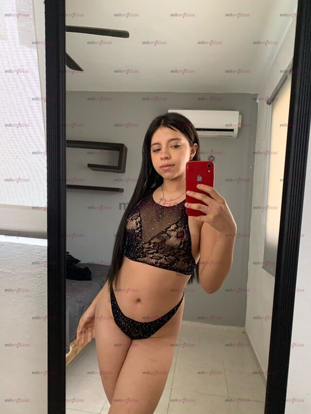 FOTOS DE INOCENTE JOVENCITA PRIMERISA BONITA MUÑEQUITA DE 18 AÑOS