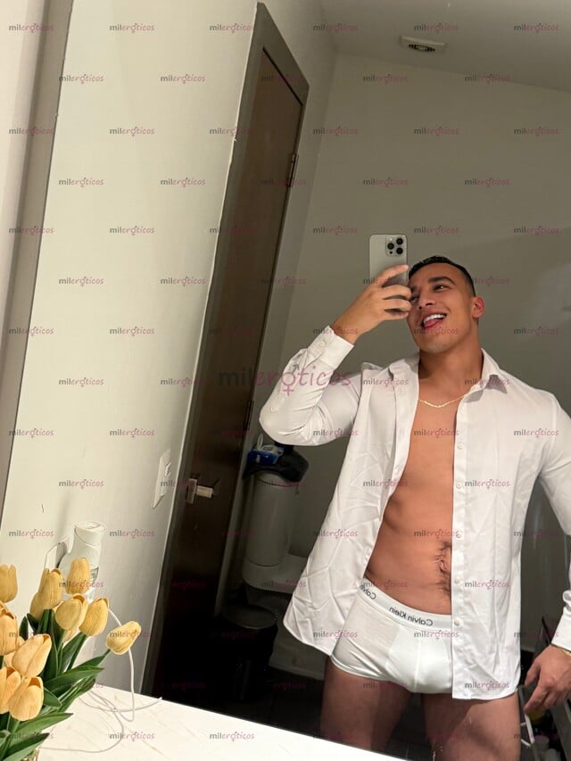 FOTOS DE GUAPO VARONIL AMABLE BUENA COMPAÑÍA Y CON UNA VERGA GRANDE GRUESA