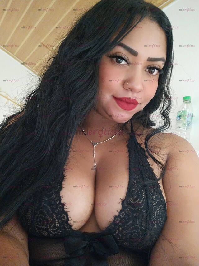 FOTOS DE ANTONELLA VIP DELICIOSA MORENA DE 25 AÑOS DE RICAS TETAS PARA QUE ME LAS CHUPES