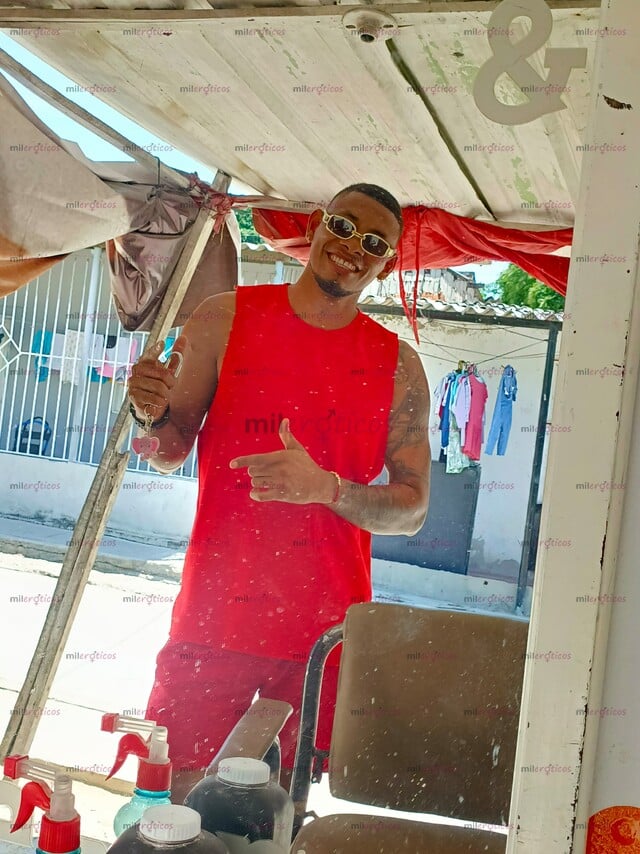 FOTOS DE NEGRO VERGON,21 CENTÍMETROS PARA DARTE PLACER Y SATISFACCIÓN, POR AQUÍ.