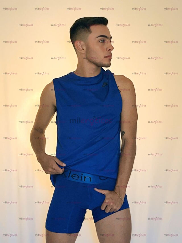 FOTOS DE FLACO COMPLACIENTE Y GUAPO VERSÁTIL MÁS ACTIVO