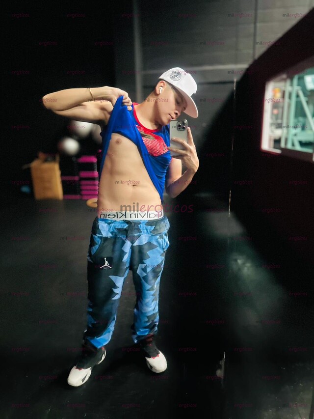 FOTOS DE CHAKALITO VERGON ACTIVO DOTADO EN CDMX CON UN VERGON DE 20 CM