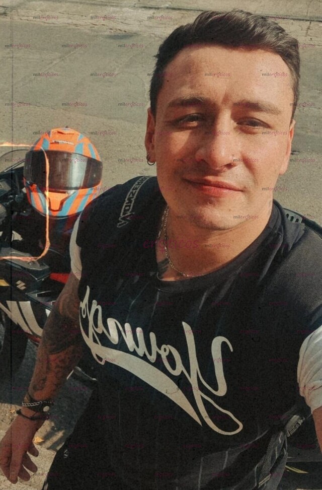 FOTOS DE HOMBRE LECHOSO Y DOTADO ESPERANDO POR TI