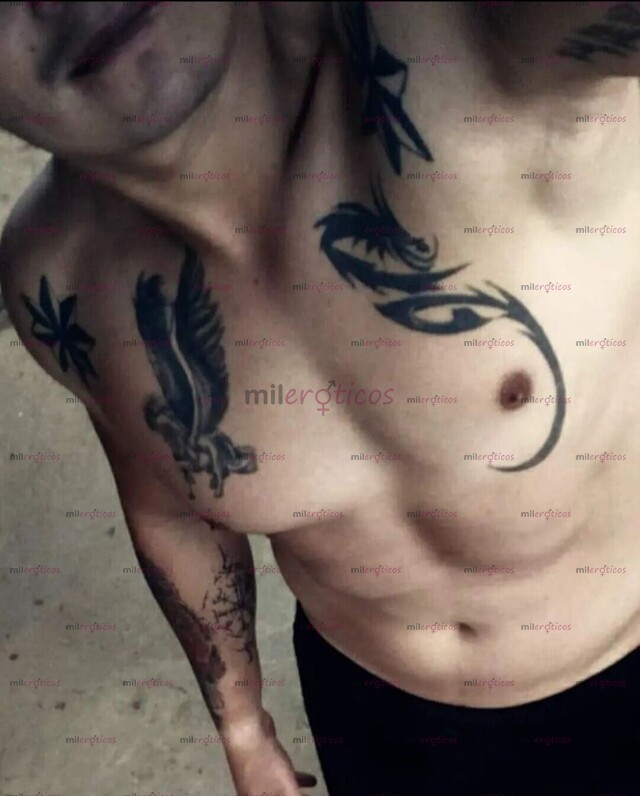 FOTOS DE HOMBRE LECHOSO Y DOTADO ESPERANDO POR TI