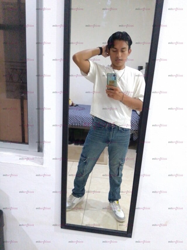 FOTOS DE BUSCAS COMPAÑÍA O SEX SOY CHICO FLACO MORENITO PARA TUS PLACERES NOCTURNO