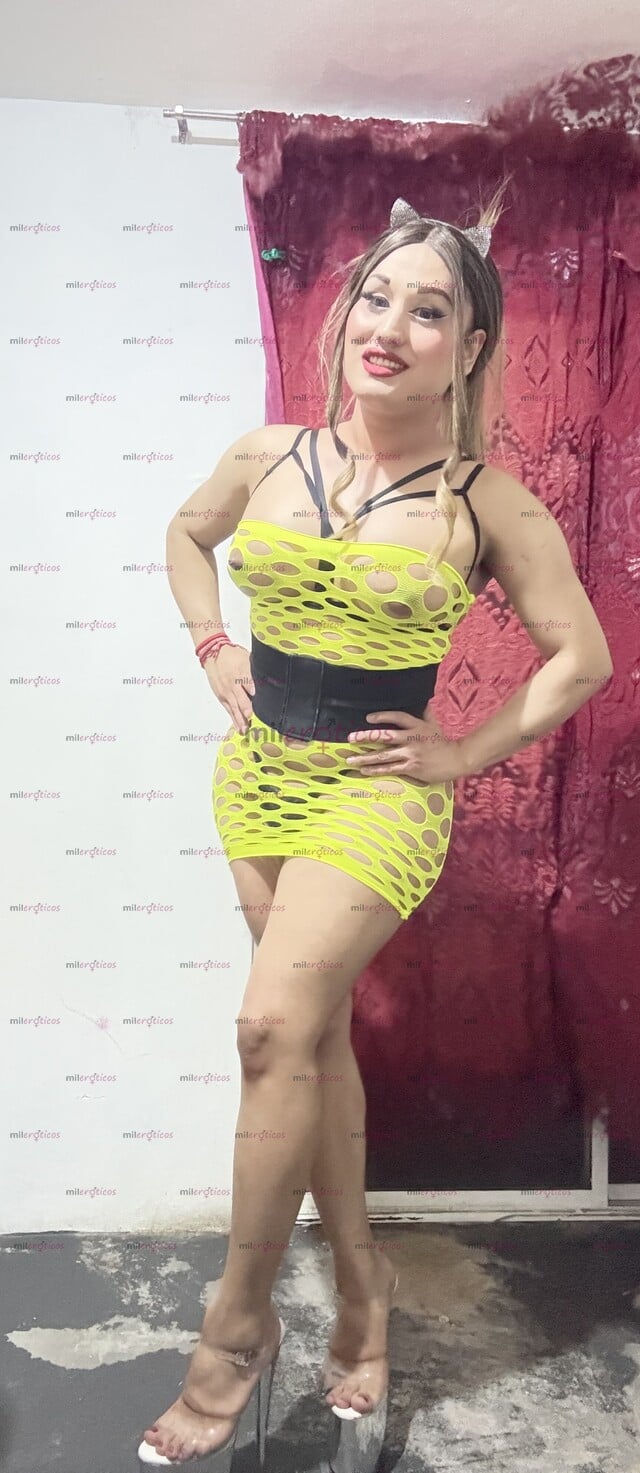 FOTOS DE SEXY TRANSEXUAL CHICHONA, NALGONA Y CON RICA VERGA SIN PROBLEMAS DE ERECCIÓN