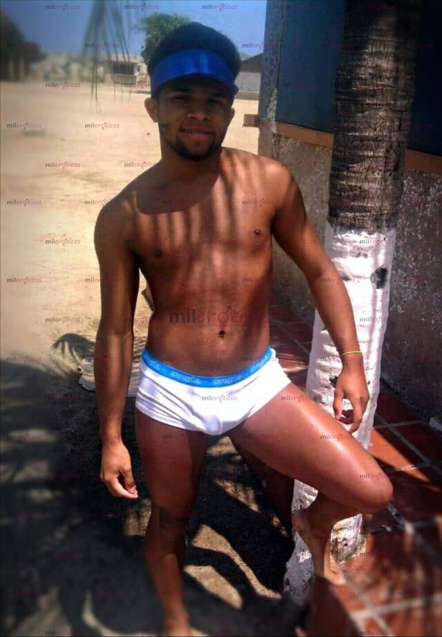 FOTOS DE COSTEÑO, VERSÁTIL, ARRECHO, AGUANTADOR Y EN PIEL MORENA
