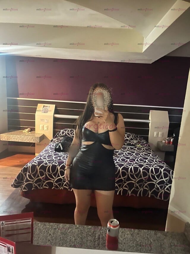 FOTOS DE SOY PAOLA 25 AÑOS SÚPER FIESTERA, MUY COMPLACIENTE Y PERRA PARA COJER