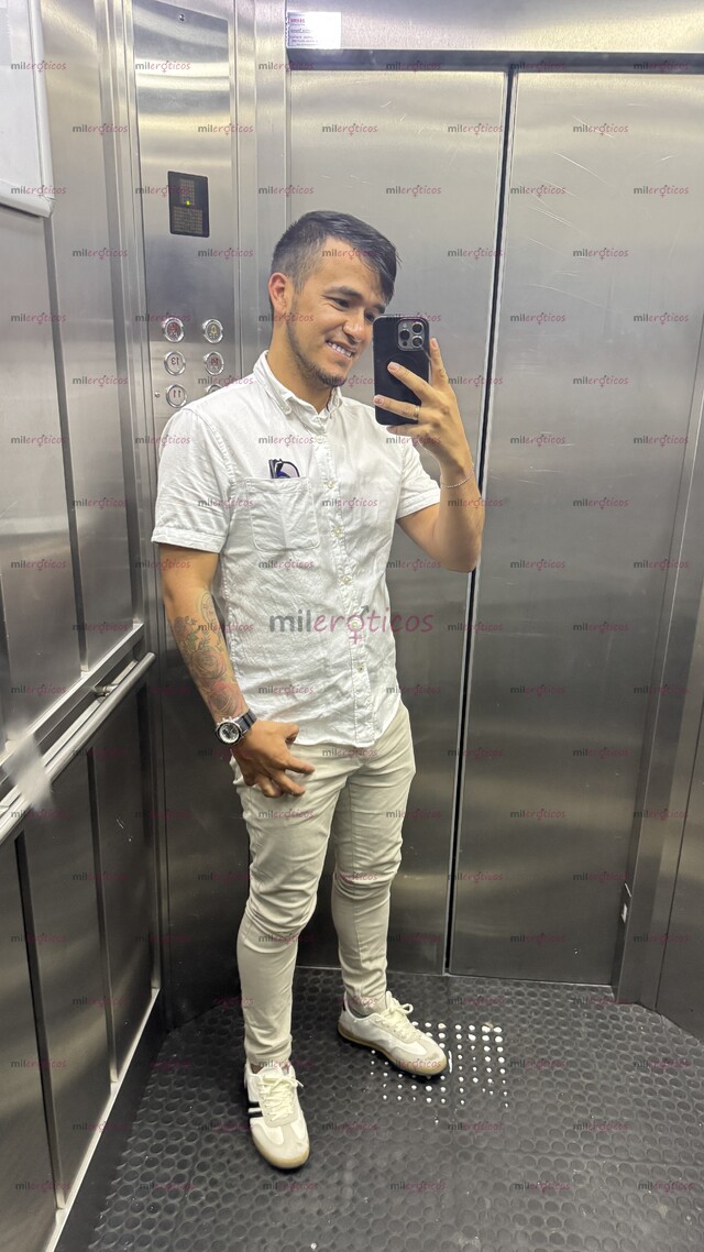 FOTOS DE SÚPER COMPLACIENTE, TRATO DE NOVIO SUPER, SÚPER AMIGABLE, ME PUEDES ESCRIBIR