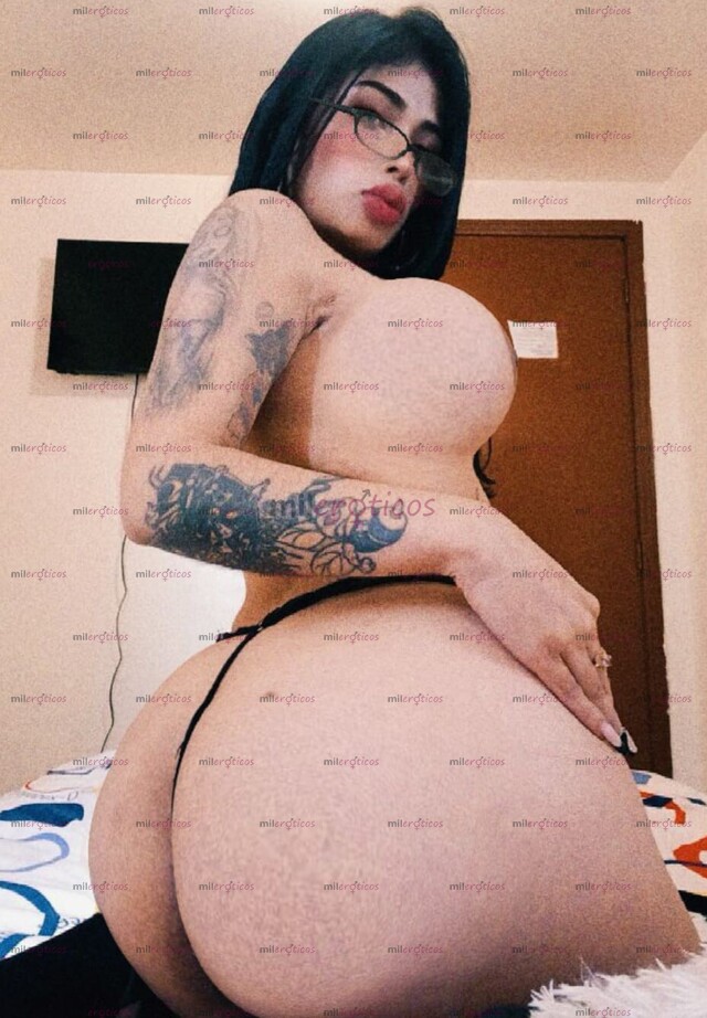 FOTOS DE EXOTICA PELINEGRA CON DIVINAS CURVAS Y HERMOSO ROSTRO