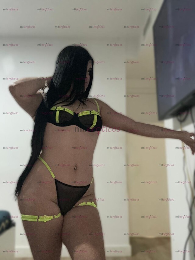 FOTOS DE CURVY TRAGONA FULL ESTRECHITA Y ARRECHITA PARA TI PAPI