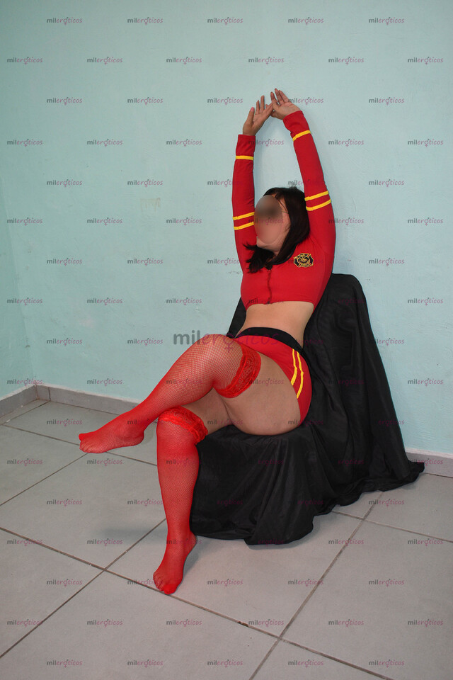 FOTOS DE YA VISTE MI TRASERO NO ESTA COMO PARA APLAUDIR CON EL ??