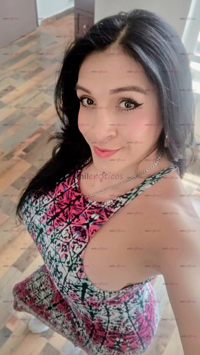 FOTOS DE SOY ELIZABETH LA PELINEGRA MAS COMPLACIENTE Y CALIENTE, TU PERRITA RICA!