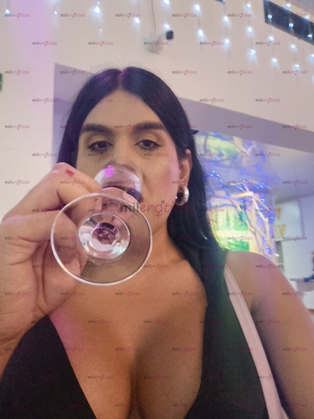 FOTOS DE OJO ISABELA TETONA VERGONA23CM MAMADORA CULONA RICA DOY YRECIBO LECHE YSITIO