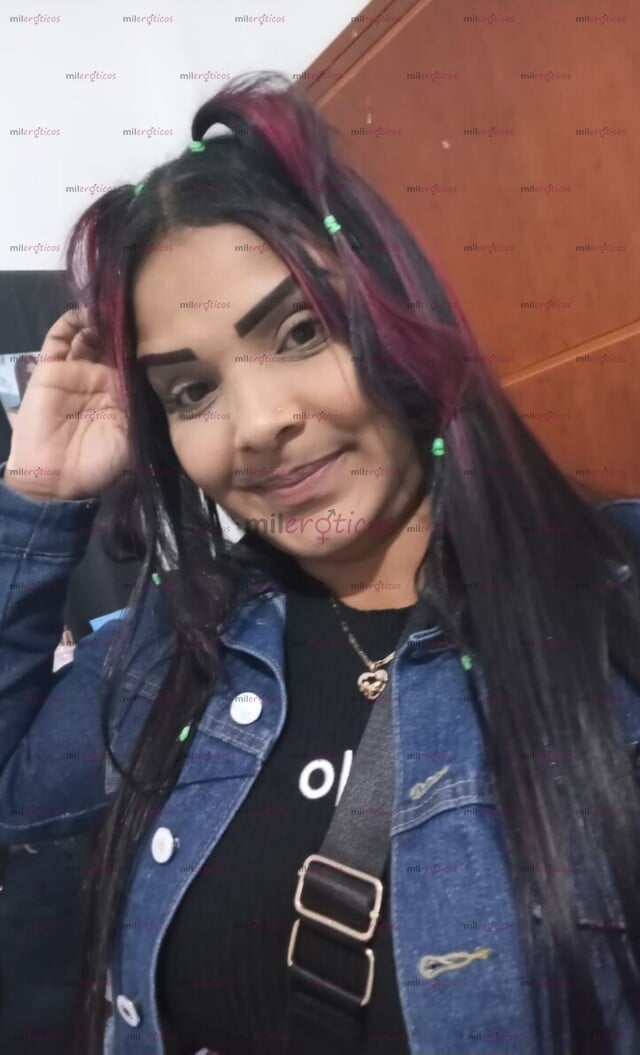 FOTOS DE HOLA MIS AMORES SOY PAOLA UNA MORENA HERMOSA ATRACTIVA
