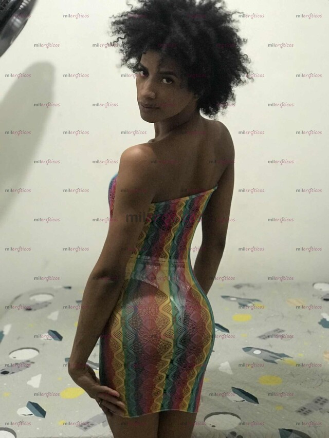 FOTOS DE HAGO DE TODO ME GUSTA MAMAR Y JUGAR CON MUHOS JUGUETES Y SOY CALIENTE
