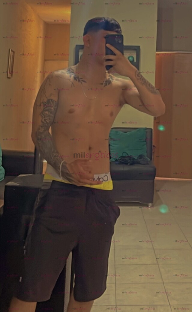 FOTOS DE CHACAL JOVEN ,TATUDADO COMPLACIENTE EN TODOS LOS SENTIDOS