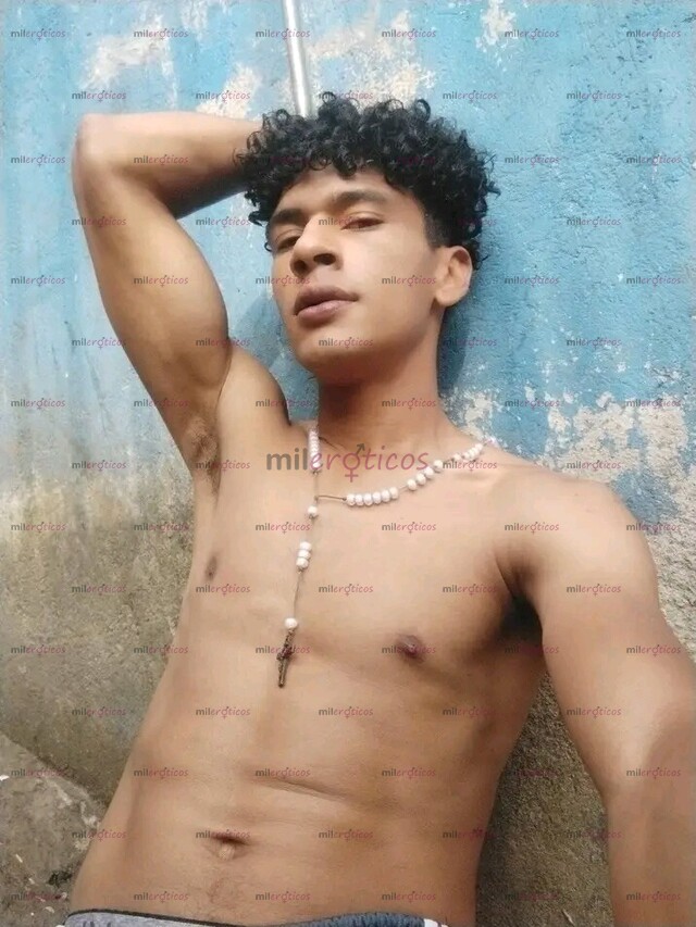 FOTOS DE SÓLO HOMBRES MODELO DE 27 AÑOS SÓLO HOMBRES 27 YEAR OLD MODEL SERVING MEN