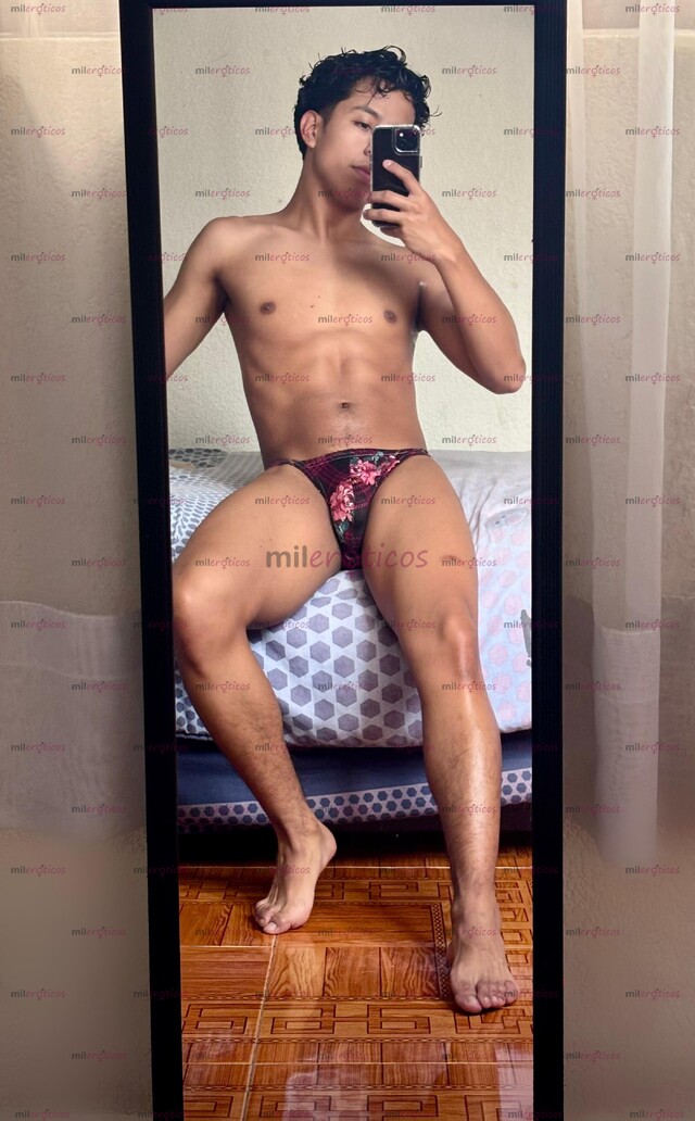 FOTOS DE JOVEN FIT MORENO CALIENTE EXPERTO EN DAR PLACER