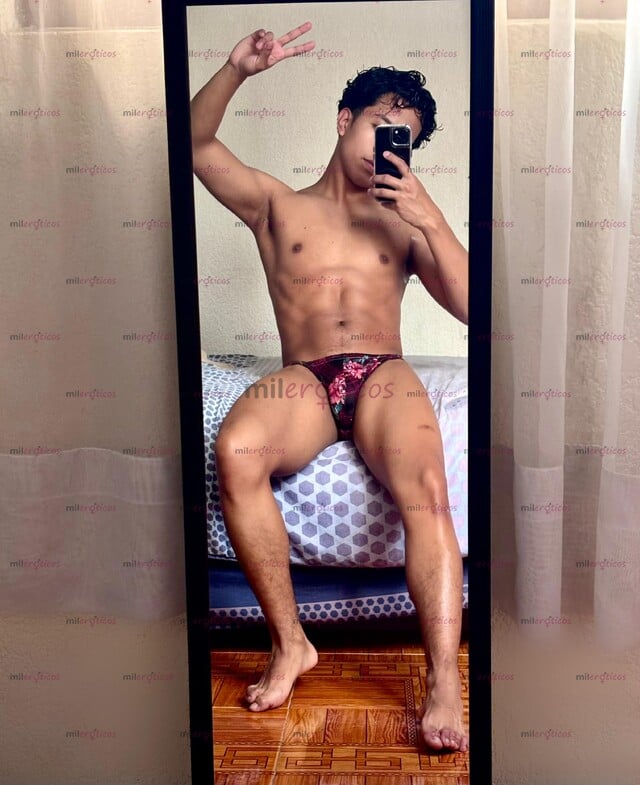 FOTOS DE JOVEN FIT MORENO CALIENTE EXPERTO EN DAR PLACER