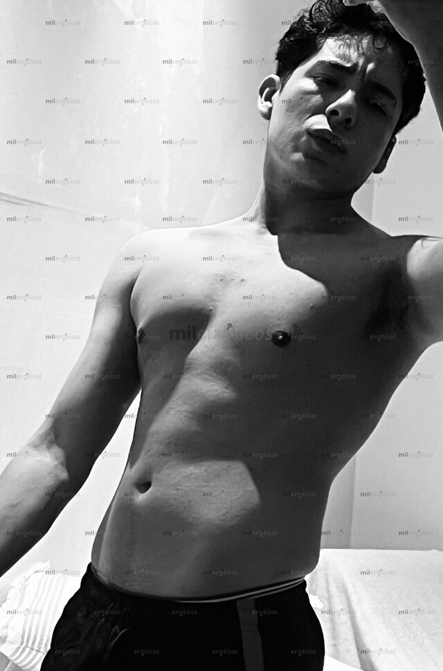FOTOS DE JOVEN VARONIL,DISCRETO Y MUY CACHONDO PARA SATISFACERTE