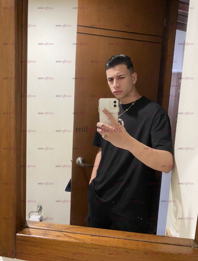 FOTOS DE CHICO VERGON DOMINATE 22CM LECHERO DISPUESTO A COMPLACERTE