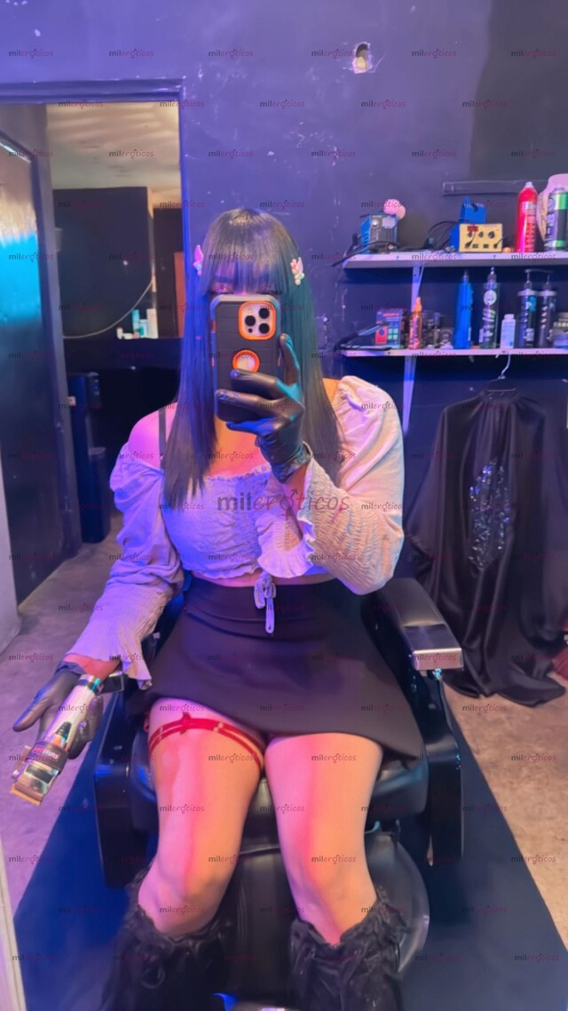 FOTOS DE CHICA TRANS BARBERIA CORTE DE PELO BARBA CEJA FACIALES