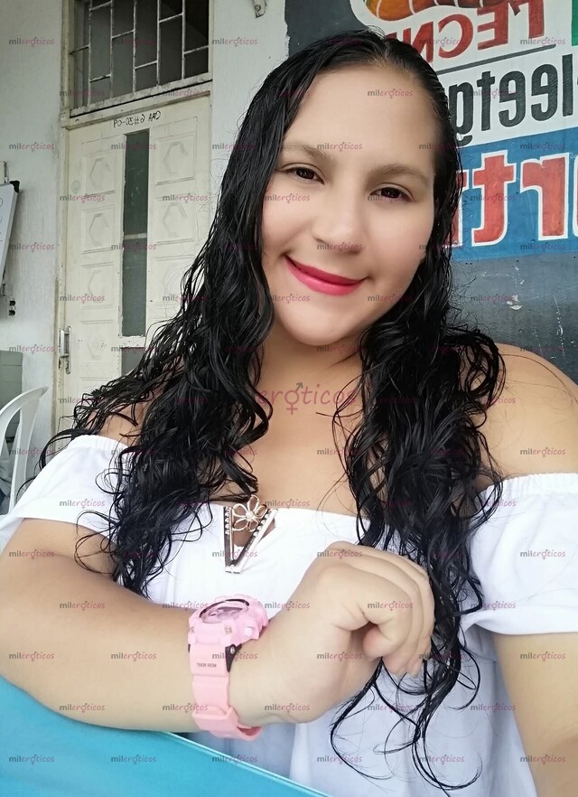 FOTOS DE VEN Y DISFRUTAS DE LA RIKA GORDITA CON BUENA CHOCHA GRANDE Y CON UN CULO RIKO