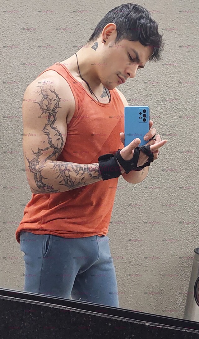 FOTOS DE ACTIVO VARONIL DE GYM, DISPUESTO. 276 119 5944 PREGUNTA.