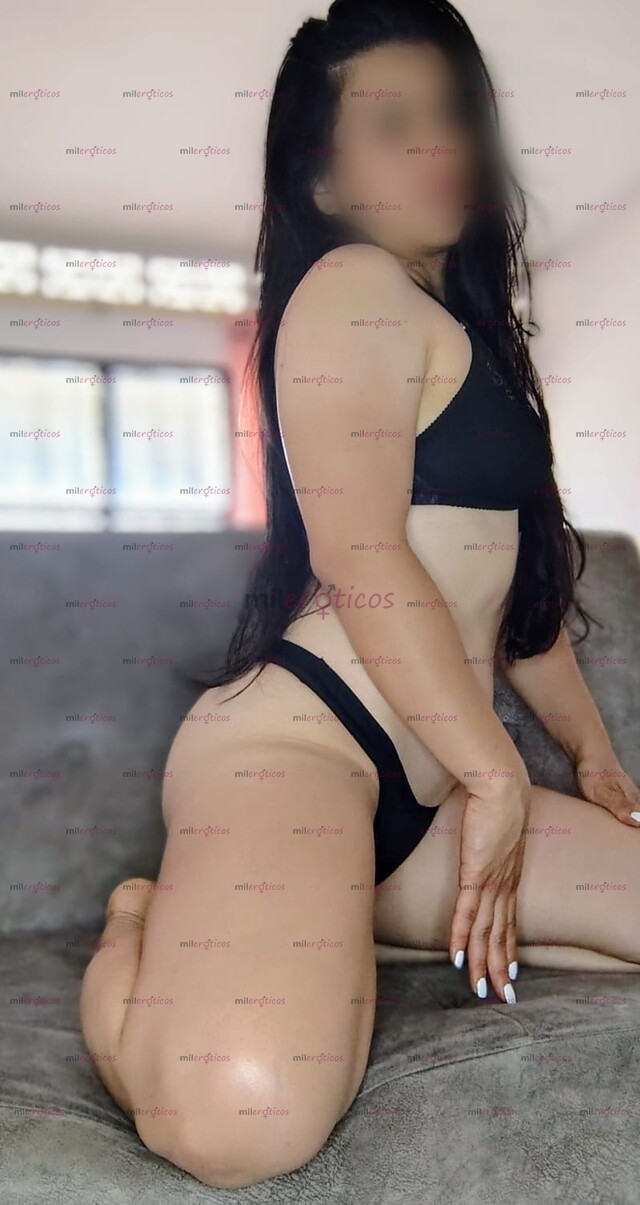 FOTOS DE SEDUCTORA, ENCANTADORA, Y SEXY TODA UNA DIABLITA EN LA CAMA,