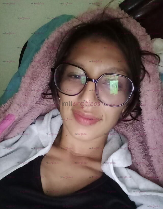 FOTOS DE ME VEO SENCILLO PERO ME GUSTA COGER MUCHO LAS FOTOS IMAGÍNATE LAS SIN ROPA.