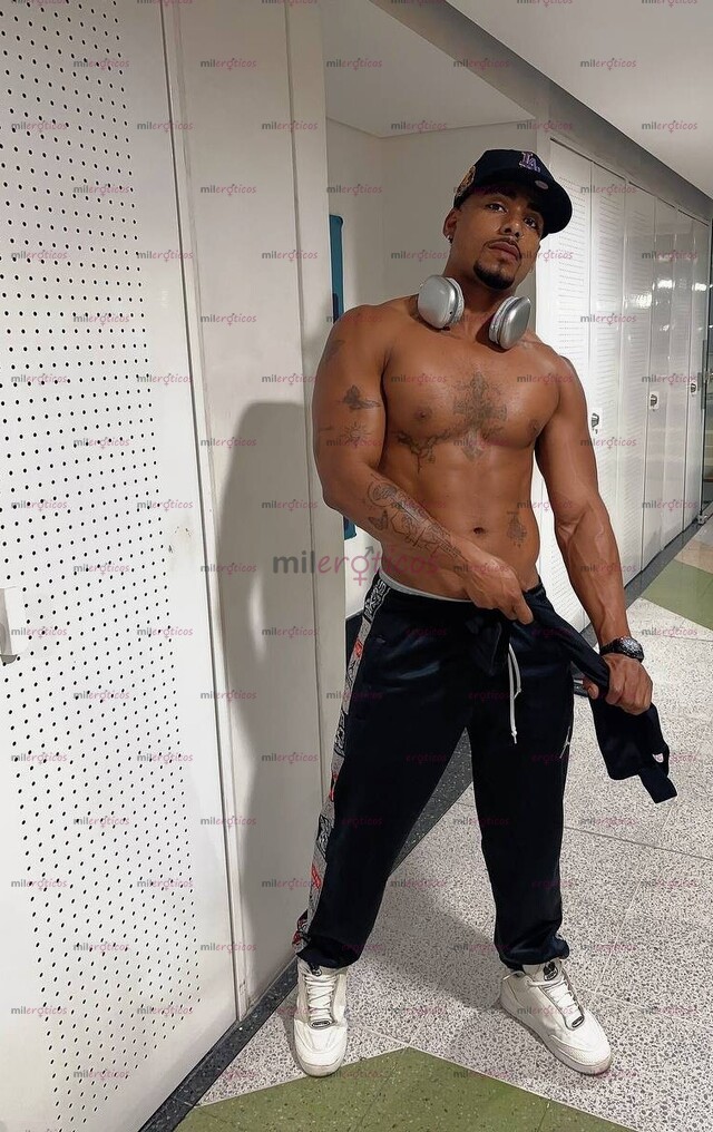 FOTOS DE NEGRO CALIENTE EN MEDELLÍN , VOY A TU SITUO