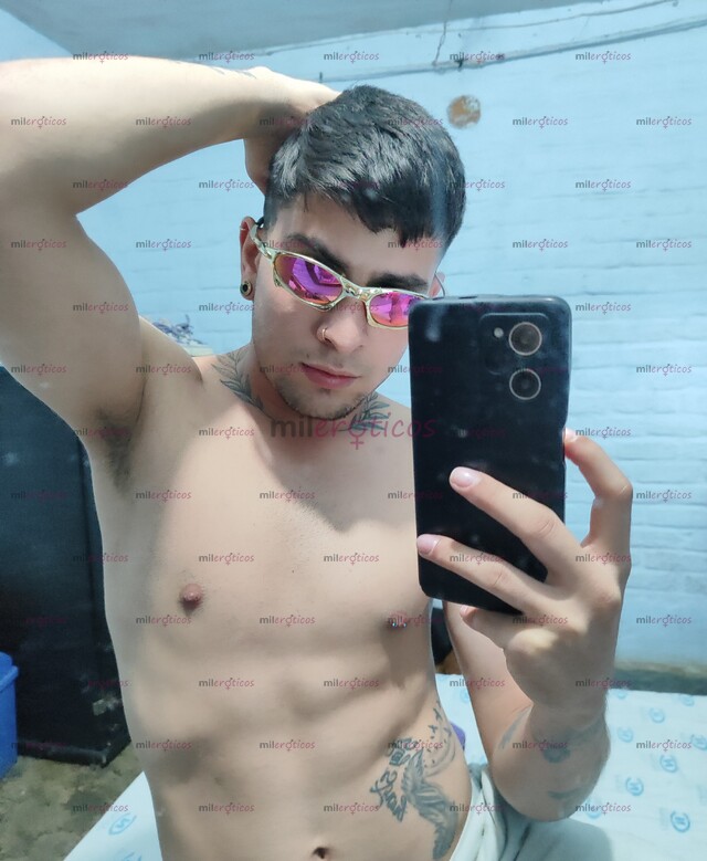 FOTOS DE VEN DISFRUTA DE ESTE NIÑO LECHERO, SOY SUPER CACHONDO EN LA CAMA