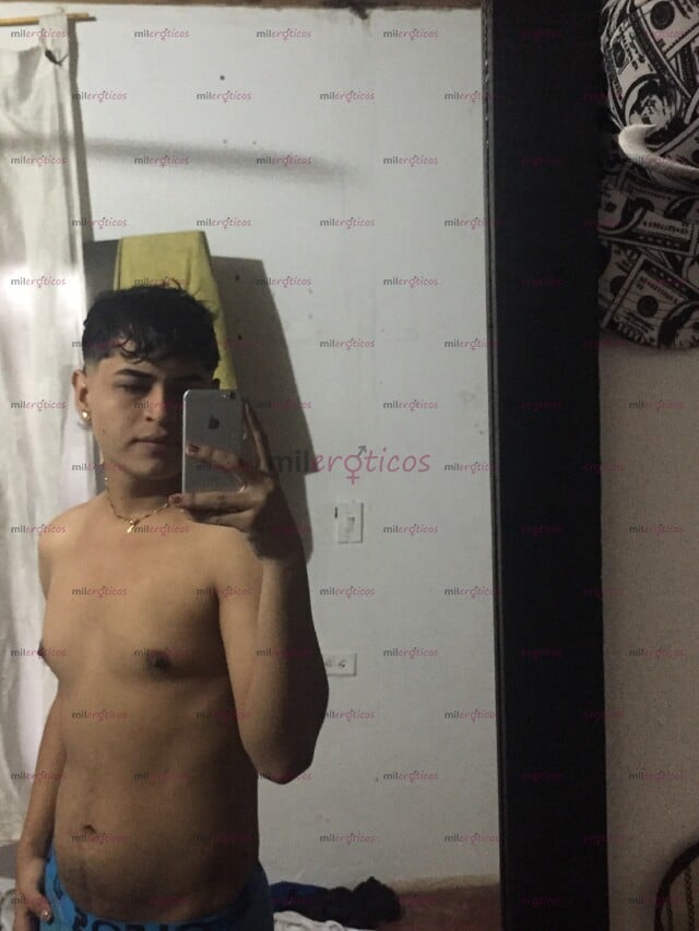 FOTOS DE CHICO CALIENTE VERSÁTIL, TEFETICHISTA Y BUEN AMANTE DISPONIBLE PARA COMPLACERTE